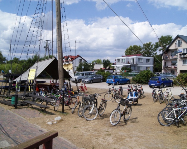 Port Chałupy, wypożyczalnia łodzi i rowerów